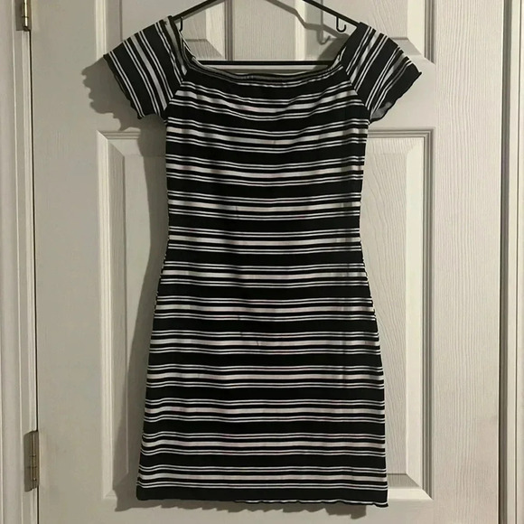 Ultra flirt Junior semi formal dress - Picture 1 of 6